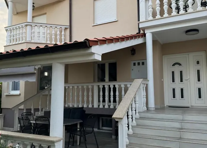 Letica 2 Apartment Malinska